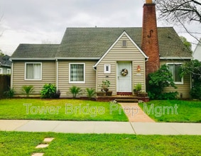 Building Photo - 5250 21st Ave