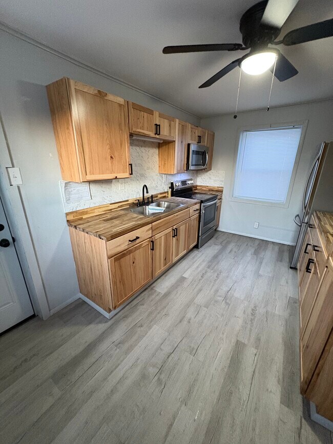 Foto del edificio - 637 Prangley Ave