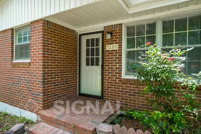 Foto del edificio - 1288 Hiawatha Dr NE