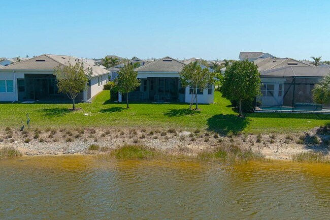 Building Photo - 8897 Redonda Dr