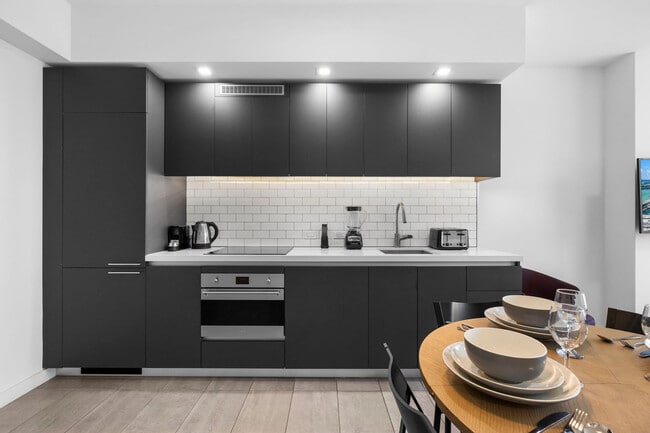 Building Photo - 227 NE 2nd St