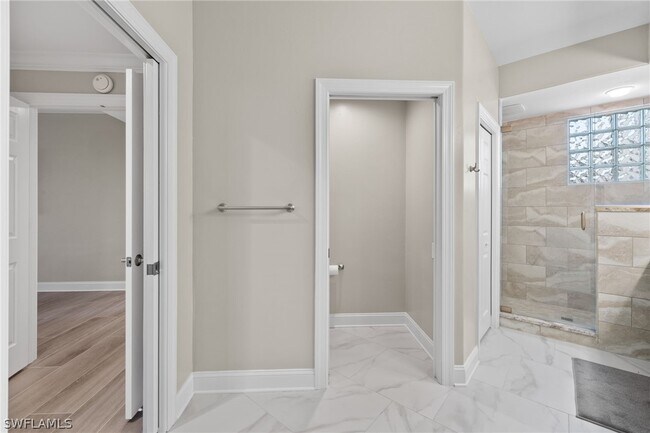 Foto del edificio - 9201 Bayberry Bend