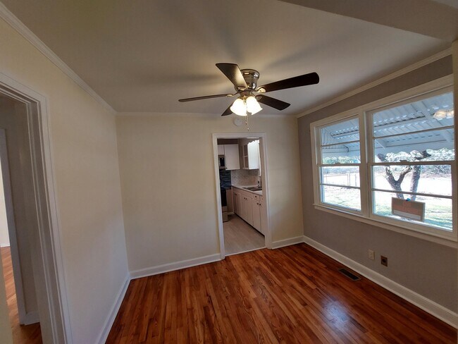 Foto del edificio - 1713 Lacy St