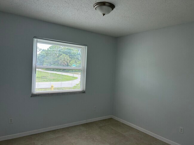 Foto del edificio - 971 Gulfport Rd SE