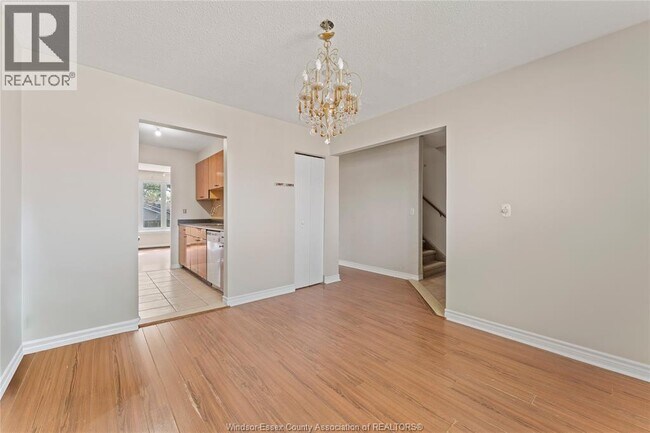 Building Photo - 5513 Coronation Ave