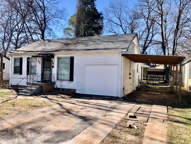 Foto del edificio - NEW PRICE & $300 OFF MOVE IN SPECIAL-CUTE SOUTH BOSSIER HOME-FRESH PAINT-NEW FLOORS-CLEAN