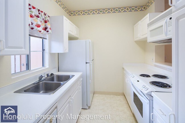 Building Photo - 94-732-732 Lumiauau St