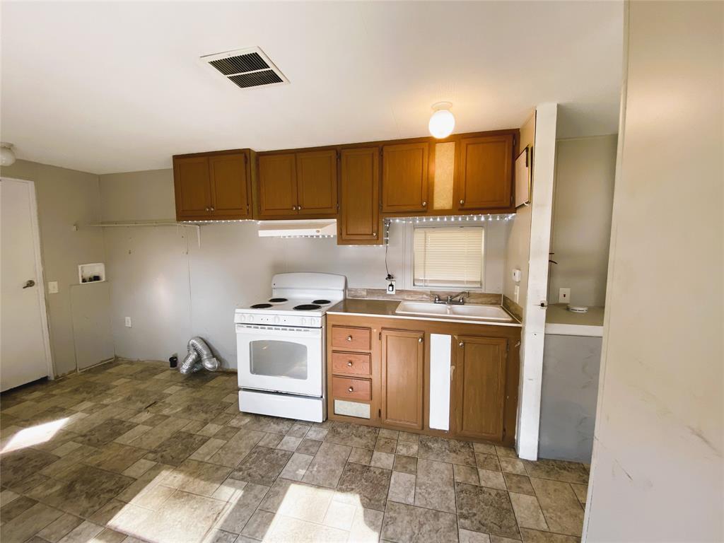 524 Louisiana Ave, Bacliff, TX 77518 House for Rent in Bacliff, TX