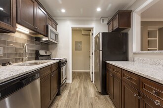 2BR, 2BA - 1310 SF - Calibre Woods