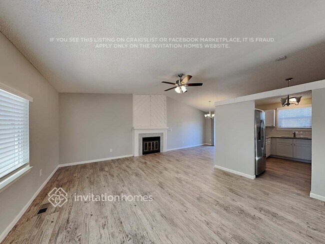 Foto del edificio - 517 Turf Trail Pl