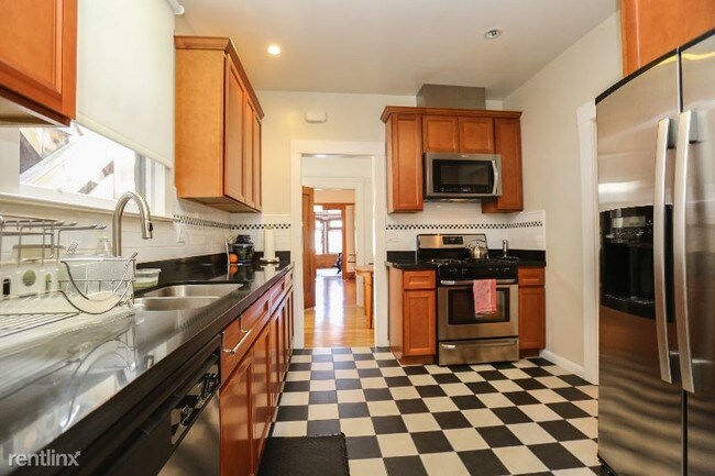 Foto del edificio - 2 br, 1.5 bath Apartment - 848 31st Ave