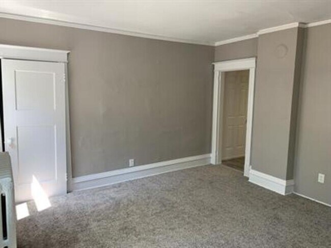 Foto del edificio - 114 W Summit Ave