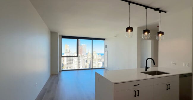 Building Photo - 66 E Wacker Pl