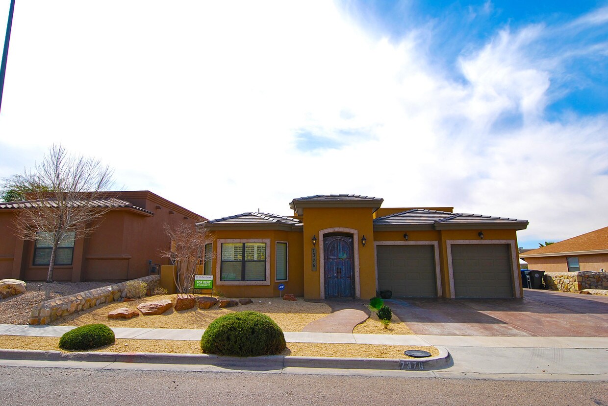 Primary Photo - 7376 Brays Landing Drive