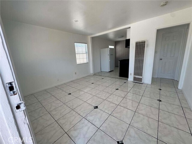 Foto del edificio - 10916 Laurel Ave