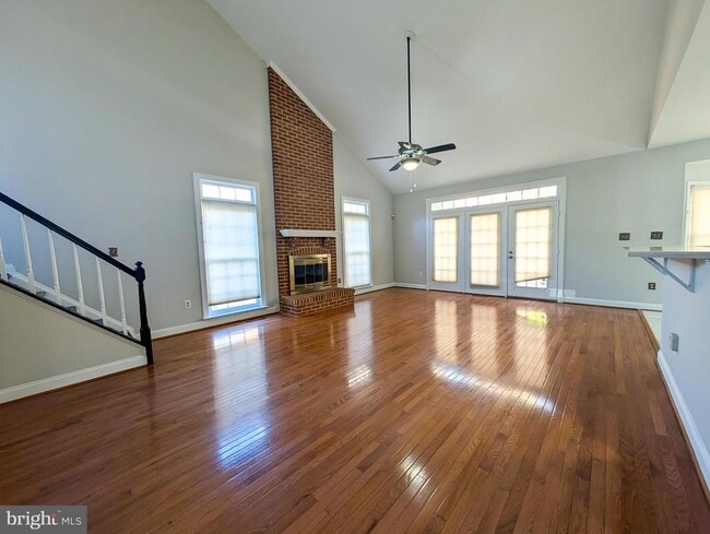 Foto del edificio - 6441 Lake Meadow Dr