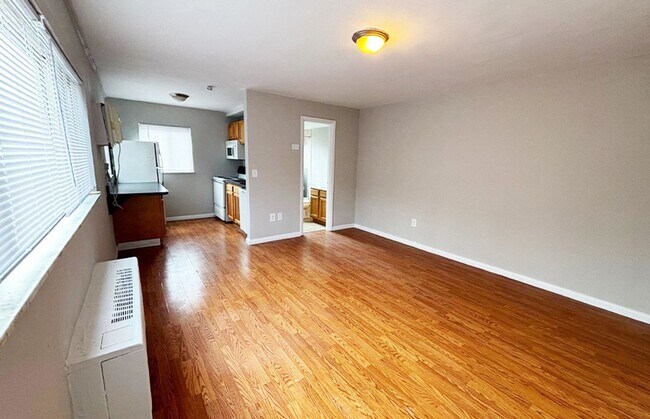 Foto del edificio - 555 Lowell Ave
