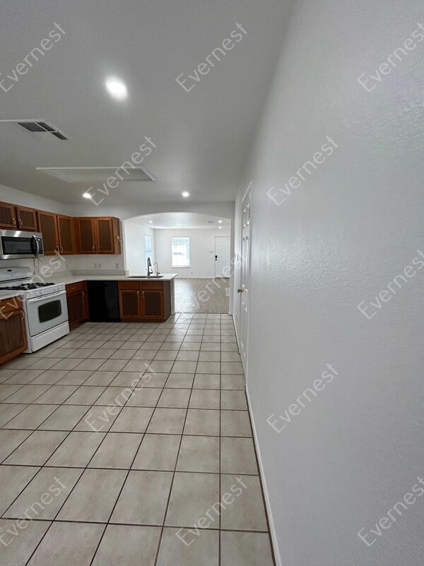 Building Photo - 720 Blair Ave
