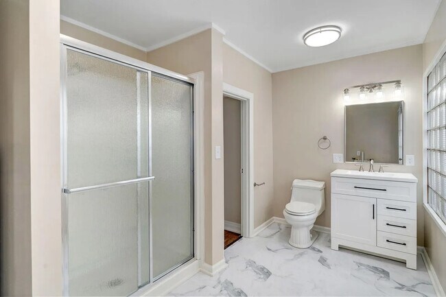 Foto del edificio - 103 E Meadow Ave