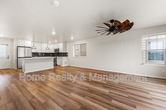 Building Photo - 12760 Tamarac St