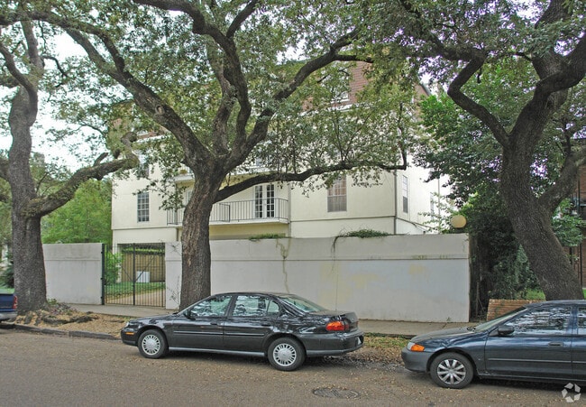 Vista desde San Carlos - 3625 Saint Charles Ave