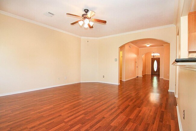 Building Photo - 13305 Baron Hill Ln