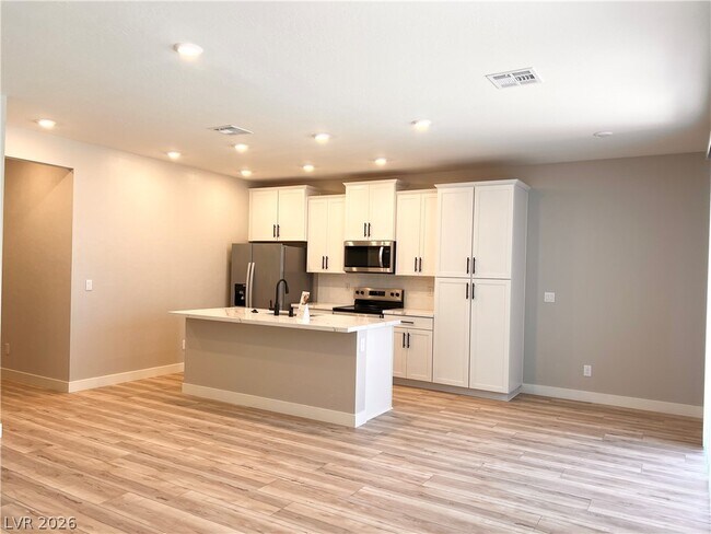 Foto del edificio - 3232 Lahontan St