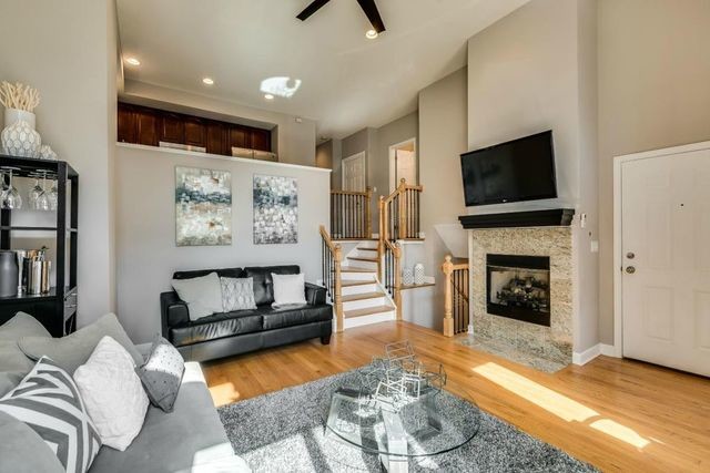 Foto del edificio - 3734 N Wilton Ave