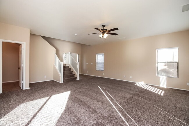 Foto del edificio - 735 W Fruit Tree Ln