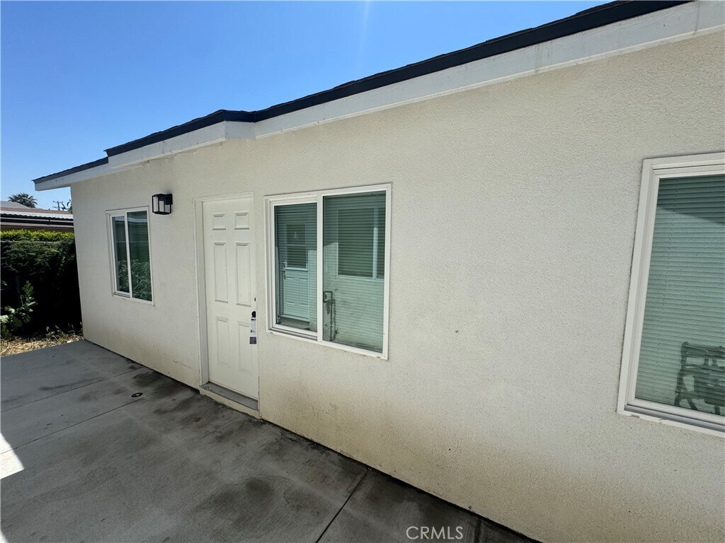 Primary Photo - 10556 Laurel Canyon Blvd