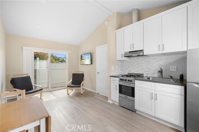 Foto del edificio - 1816 Hillside Dr