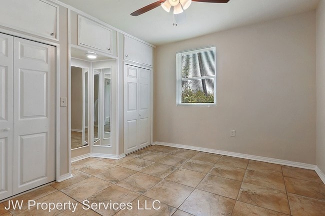 Building Photo - 2 br, 1 bath House - 1417 L B Landry Avenue