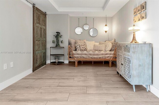 Foto del edificio - 121 NE 34th St