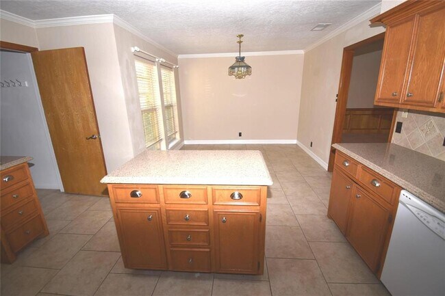 Foto del edificio - 314 Raintree Ln