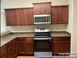 Building Photo - 12123 Luckey Villa