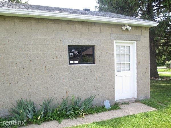 Building Photo - 83 N Westgate Ave