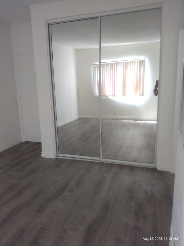 Foto del edificio - 11290 Ohio Ave