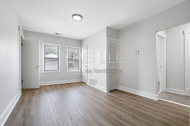 Foto del edificio - 1273 S Clay St