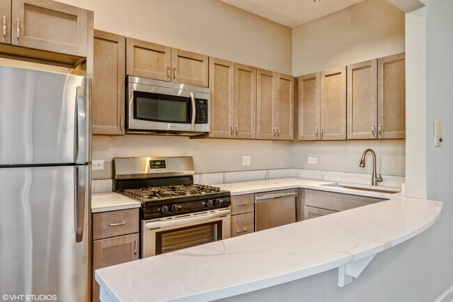 Foto del edificio - 644 W Wrightwood Ave
