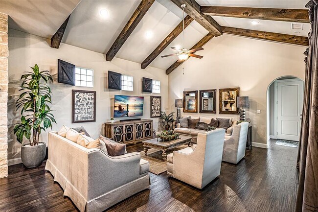 Building Photo - 3990 Sevilla Dr
