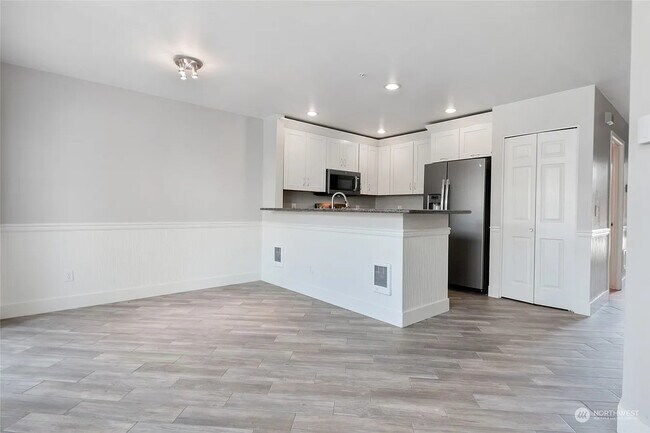 Dining Room - 6628 S 238th Pl