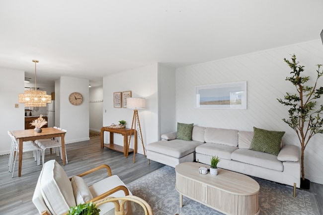 Foto del edificio - 1008 S Harrison St