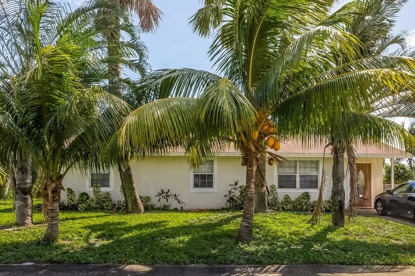 Foto principal - 1428 W Perry St