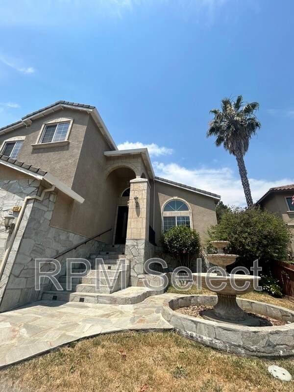 Foto del edificio - 2136 Fieldcrest Ave