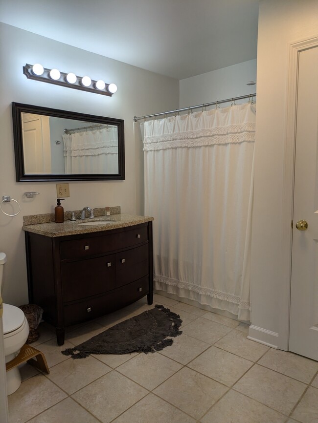 Unit B Bathroom - 55 Boys Ave