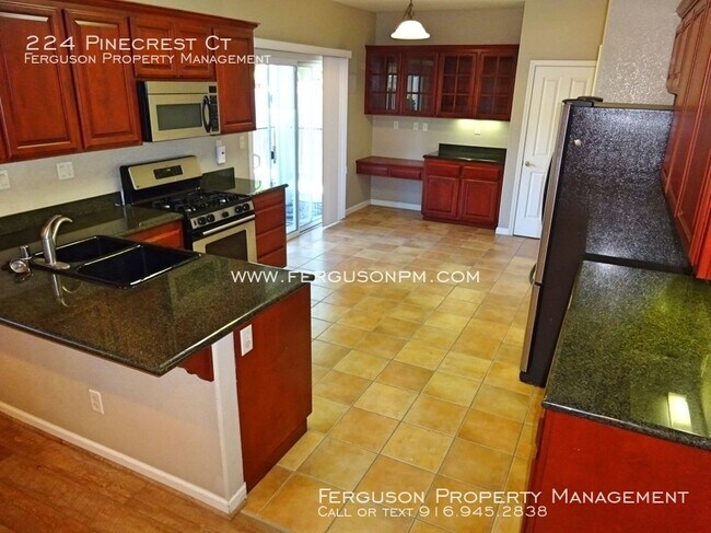 Building Photo - 224 Pinecrest Ct