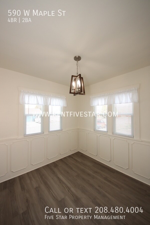 Building Photo - Fully Remodeled House in 2022! This home f...