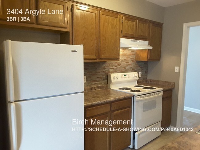 Foto del edificio - 3404 Argyle Ln