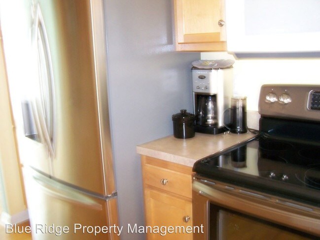 Foto del edificio - 3 br, 2 bath House - 1037 Carrington Court