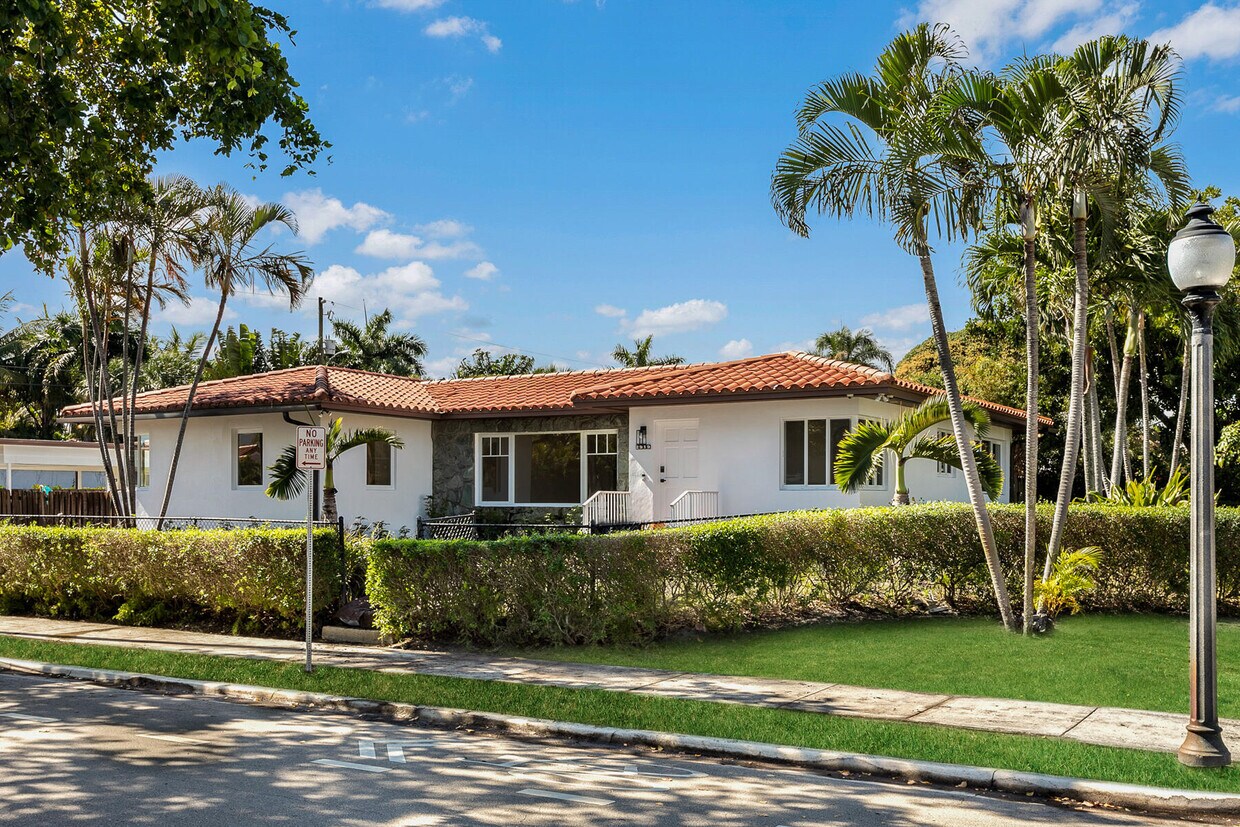 2919 Spruce Ave, West Palm Beach, FL 33407 House for Rent in West